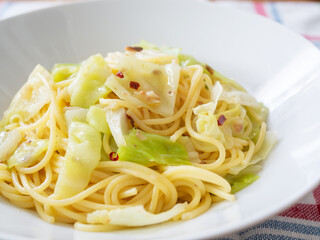 キャベツとアンチョビのパスタ