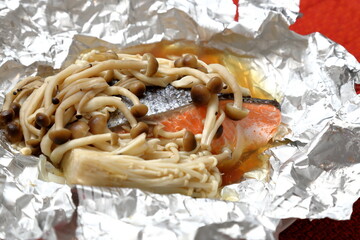 鮭のホイル焼き