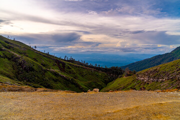 Naklejka premium Ijen track mountain view, Indonesia
