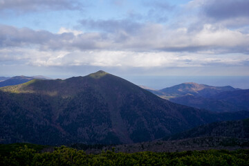 Fototapeta premium Beautiful sunset in autumn at Chekhov Peak