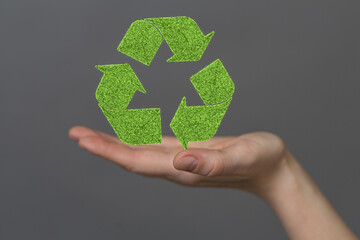 3d rendering of green recycle icon