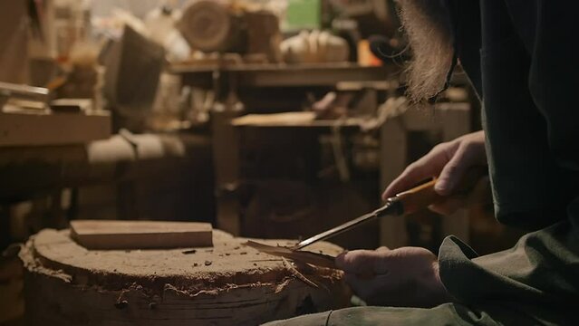 Sharpening a chisel with a whetstone