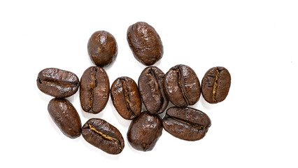 Obraz premium close up coffee beans isolated white background