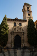 Fototapeta na wymiar Entrada de la Iglesia de San Gil y Santa Ana en Granada