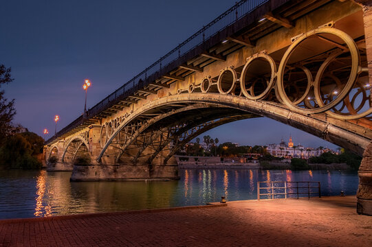 Puente de Triana, Sevilla