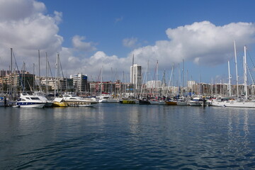 Fototapeta na wymiar Hafen mit Jachten in Las Palmas de Gran Canaria