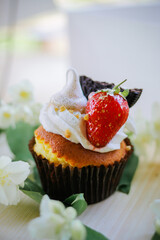 cupcake with strawberry