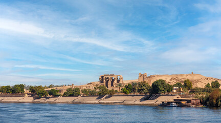 Fototapeta na wymiar Doppeltempel von Kom Ombo, Nilufer, Ägypten