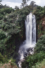 Fototapeta na wymiar ケニアのトムソンの滝