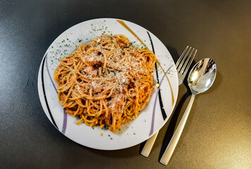 spaghetti with meatballs