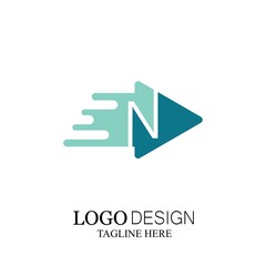 Obraz premium motion triangle play letter N half logo design