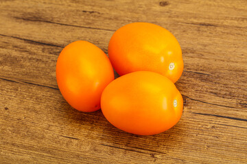 Heap of ripe Yellow tomato