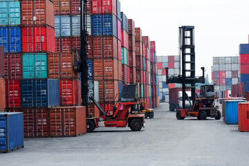 Container forklift in view of container yard industry - obrazy, fototapety, plakaty