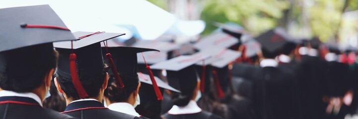 Fototapeta Congratulate Graduates At University obraz
