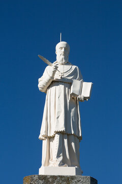 Statue de Saint Fran&ccedil;ois de Sales au sommet du Mont Forchat