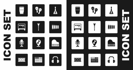 Set Balalaika, Clarinet, Guitar amplifier, Drum, Xylophone, Maracas, Grand piano and Microphone icon. Vector
