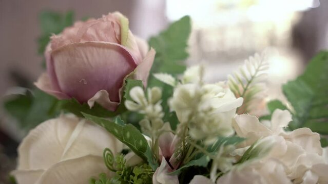 Bouque of pink and white roses