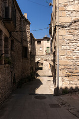 Fototapeta na wymiar old street in the medieval town of guimera in catalonia