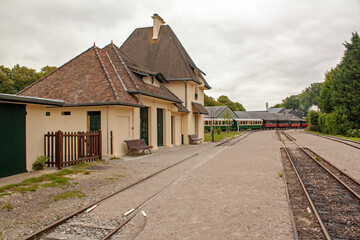 Fototapeta na wymiar Saint-Valéry-sur-Somme. Gare.de trains touristiques en baie de Somme. Picardie. Hauts-de-France