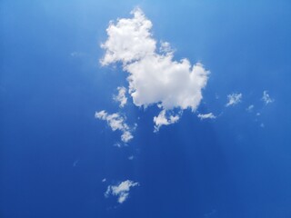Fototapeta na wymiar fluffy clouds and beautiful sky background
