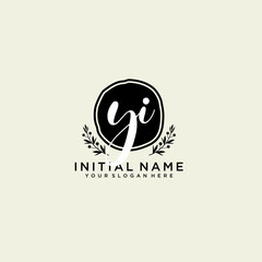Obraz premium YI monogram logo template vector