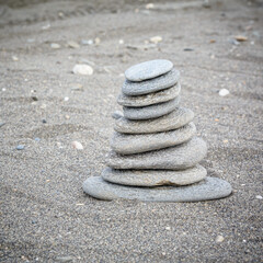 Fototapeta na wymiar Zen Balance Stein Stapel am Beach