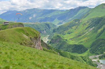 Naklejka premium view of the mountains 