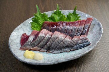 カツオの刺身