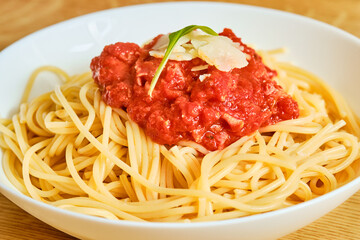 Spaghetti with tomato sauce