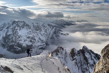 Zimowy trekking w Tatrach / Winter trekking in Tatra Mountains / Tatry / Giewont / Zakopane