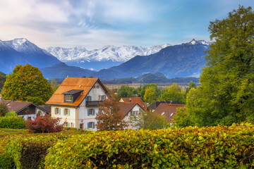 Fototapeta na wymiar Town of Murnau in the alps of Bavaria