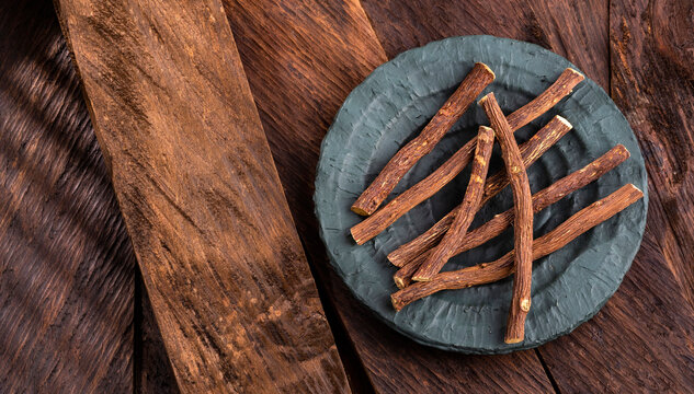 Licorice, an effective medicinal plant for coughs and stomach ailments