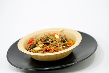 soba noodles salad with peanuts and shiitake mushrooms