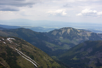 road to the mountains