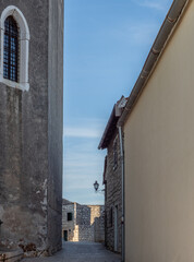 Fototapeta na wymiar The ancient architecture in city Rovinj