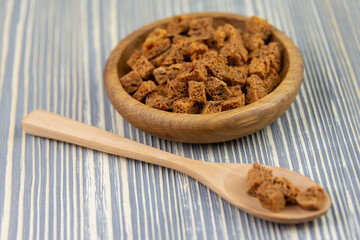 Croutons fried from rye flour.