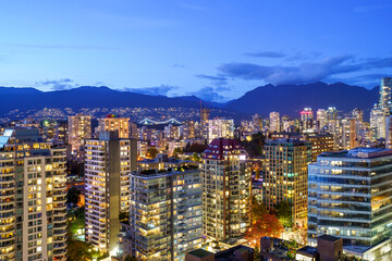 Fototapeta na wymiar Downtown Vancouver by night