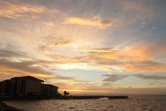 Atardecer En Port Isabel