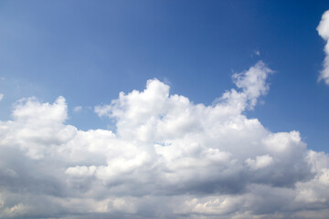 Fototapeta na wymiar Beautiful cloud and blue sky background texture