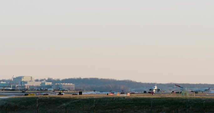 Commercial Jet Taking Off From Washington D.C.&rsquo;s DCA Airport, Daytime