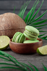 Macarons with lime