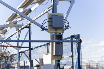 屋外　電気ボックス　点検