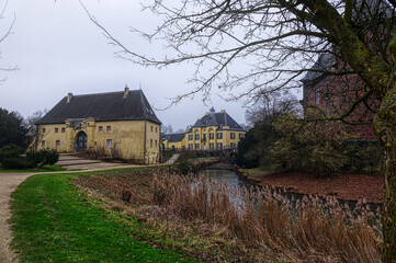 Blick auf eine mittelalterliche Burg in Krefeld Linn