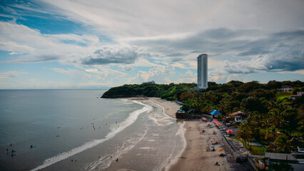 fotos de drones de los chorros de ola en cocle panam&aacute; 