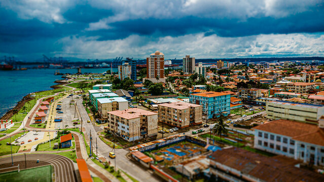 Fotos de drones de el paseo marino en colon panama 