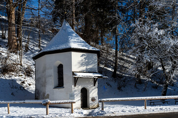 Loretto-Kapellen in  Oberstdorf in Winterlandschaft