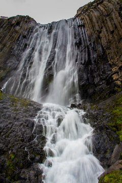 waterfall on the rocks © Мария Пронина
