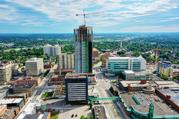 Naklejka premium Aerial view of Kitchener, Ontario, Canada on a fine morning