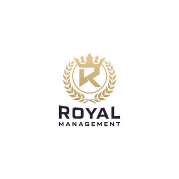 Letter r and golden royal crown logo design Premium Vector