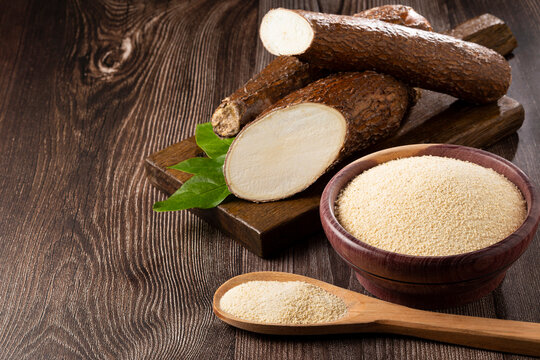 Cassava flour in the bowl.